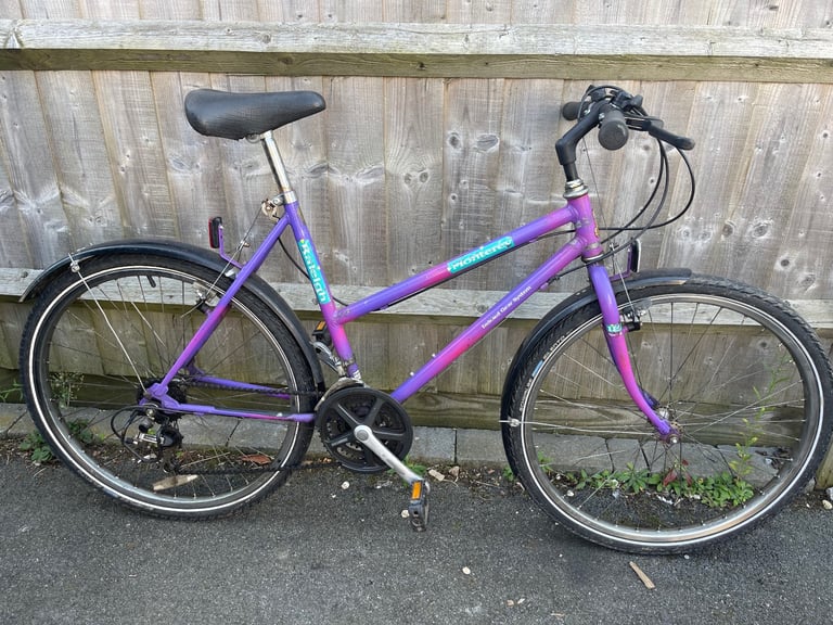 image for Old school bike Raleigh. 26 wheels 