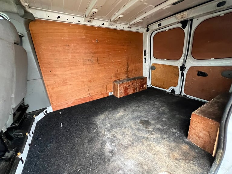 2010 Vauxhall Vivaro 2.0 2700 CDTi Panel Van 4dr Diesel Manual FWD L1 (215 g/km, 113 bhp) Panel V...