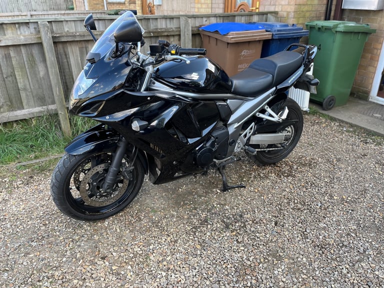 Suzuki GSX 1250 FA 2012