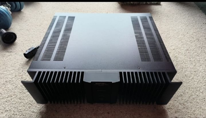 Rotel RB-991 400 WATT -2 Channel Poweramp - THX Certified