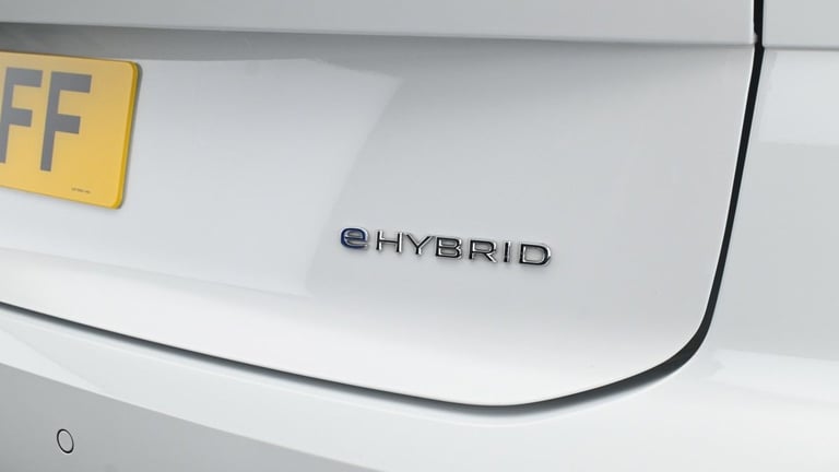 2023 Volkswagen Touareg 3.0 V6 TSI eHybrid 14.3kWh R Tiptronic 4Motion Euro 6 (s/s) 5dr SUV Petro...