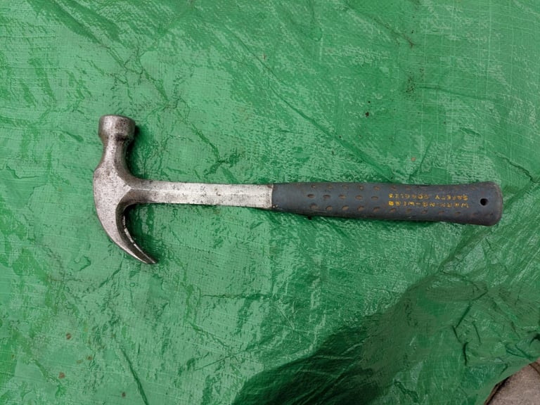 image for ESTWING claw hammer in good condition quality tool 