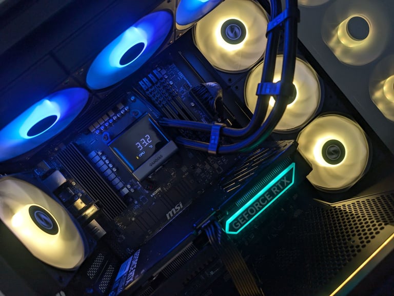 Lian Li Performance Gaming PC | AMD Ryzen 7600X | RTX 4070 12GB | 32GB DDR5 | 2TB  | Corsair | AIO