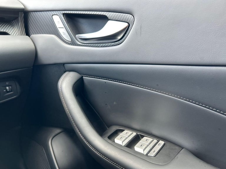 2025 MG MG S5 64kWh Trophy Long Range SUV 5dr Electric Auto (231 ps) SUV ELECTRIC Automatic