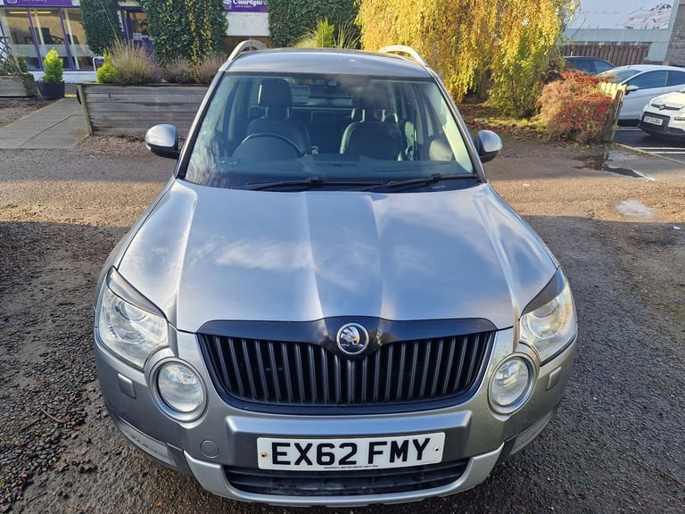 Skoda, YETI, Hatchback, 2012, Manual, 1968 (cc), 5 doors