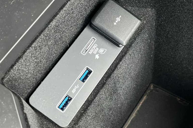 2020 Land Rover Discovery Sport 2.0 D180 R-Dynamic SE 5dr Auto ESTATE DIESEL Automatic