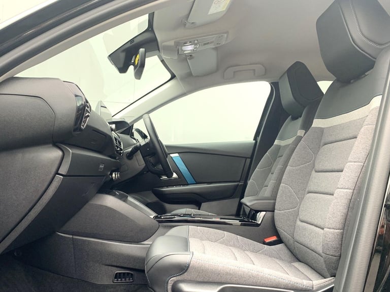 2023 Citroen e-C4 X 50kWh Shine Fastback Auto 4dr (7.4kW Charger) SALOON Electric Automatic