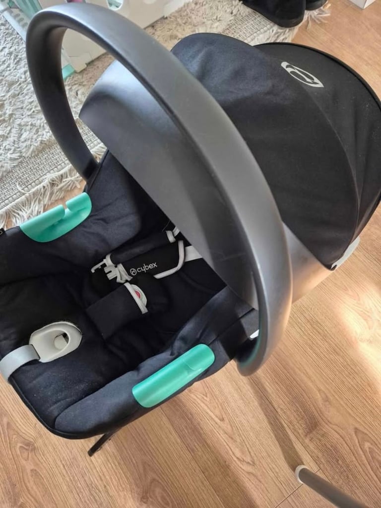 image for Cybex Silver Aton Baby Car Seat + Newborn Insert and Isofix
