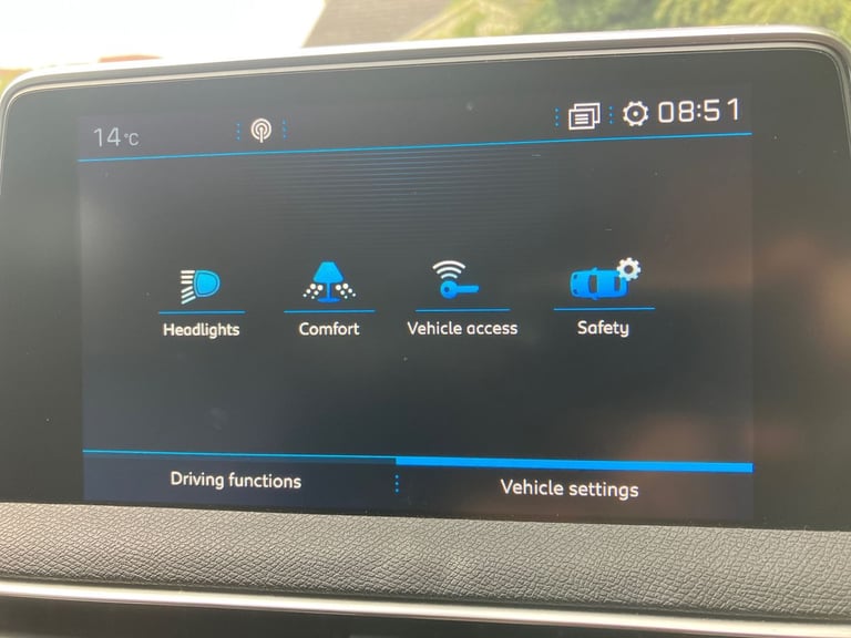 2018 Peugeot 3008 1.5 BlueHDi Allure 5dr EAT8 Estate DIESEL Automatic