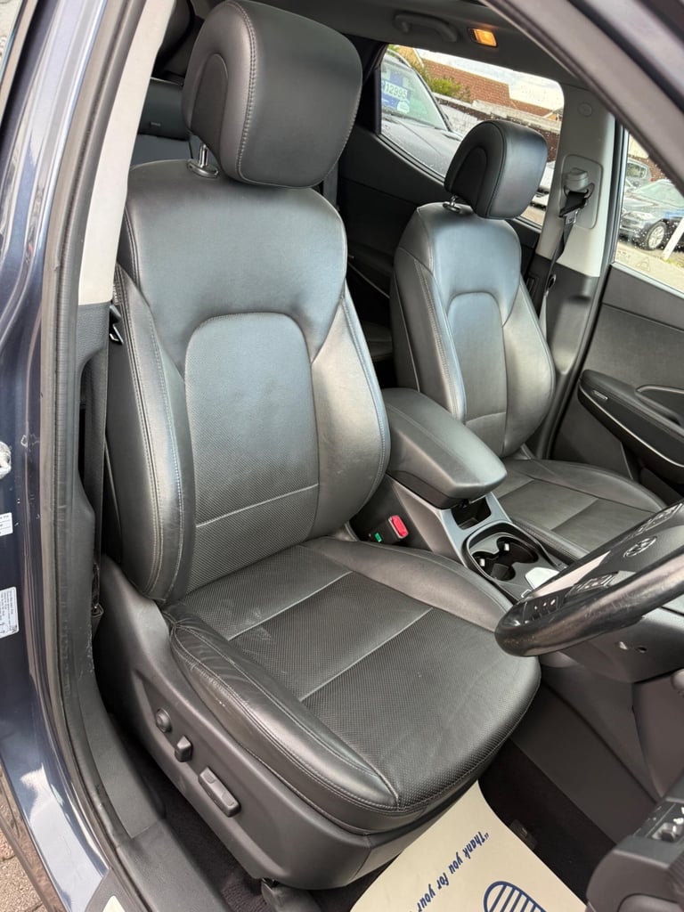 2017 Hyundai Santa Fe 2.2 CRDi Blue Drive Premium SE Auto 4WD Euro 6 (s/s) 5dr (7 Seat) ESTATE Di...
