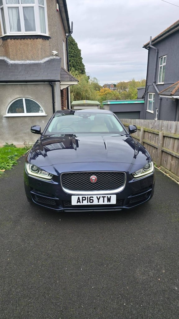 Jaguar, XE, Saloon, 2016, Other, 1999 (cc), 4 doors