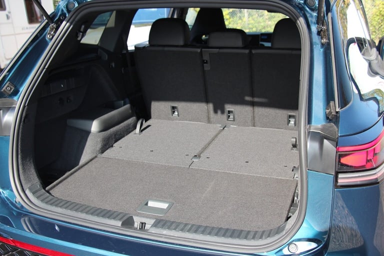 2025 Volkswagen Touran R-LINE ETSI DSG Estate Petrol Automatic