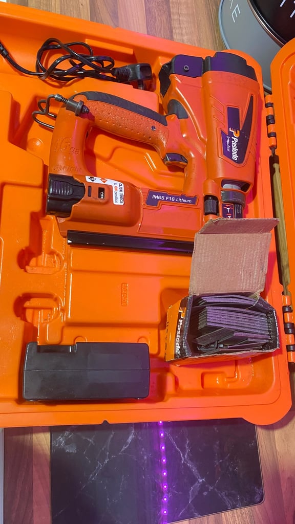 Paslode im65 2 nd fix straight nailer