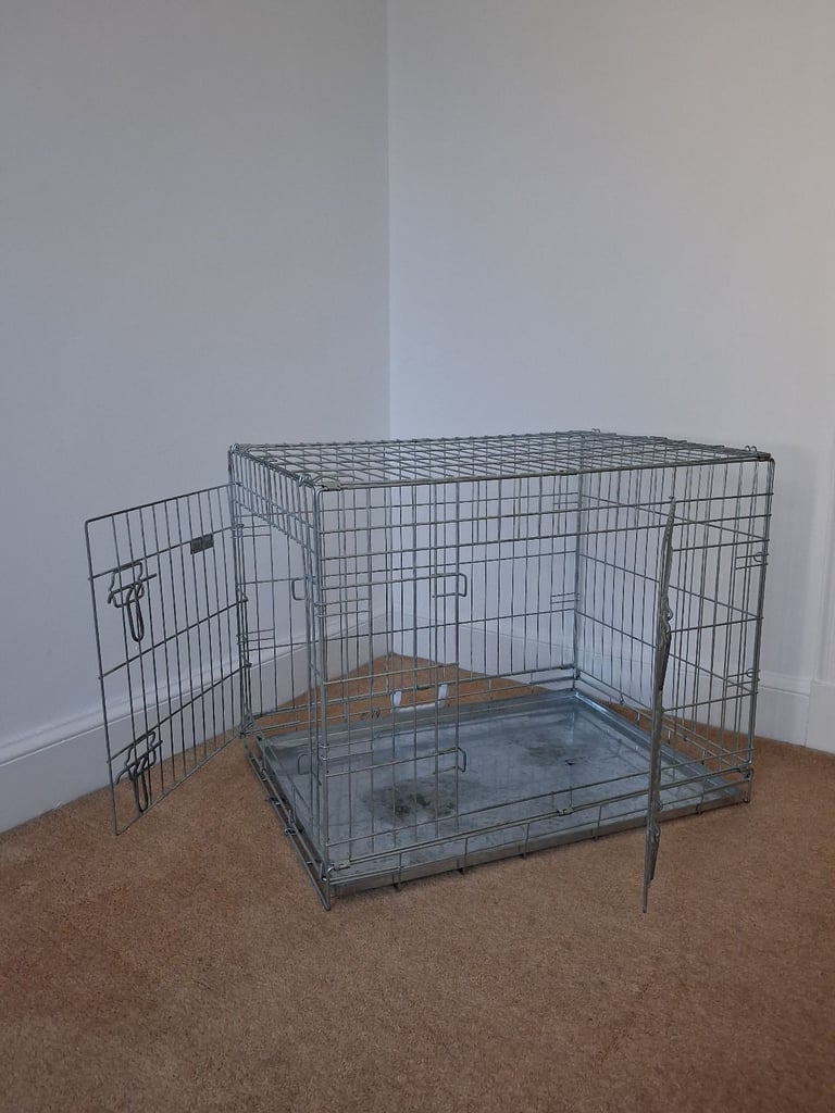 Medium dog crate