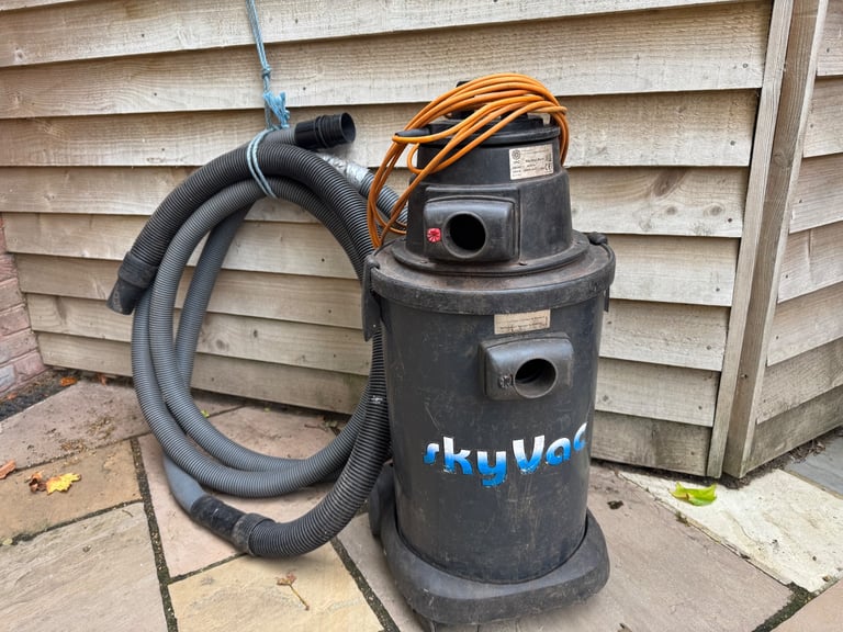 image for Skyvac gutter vac 