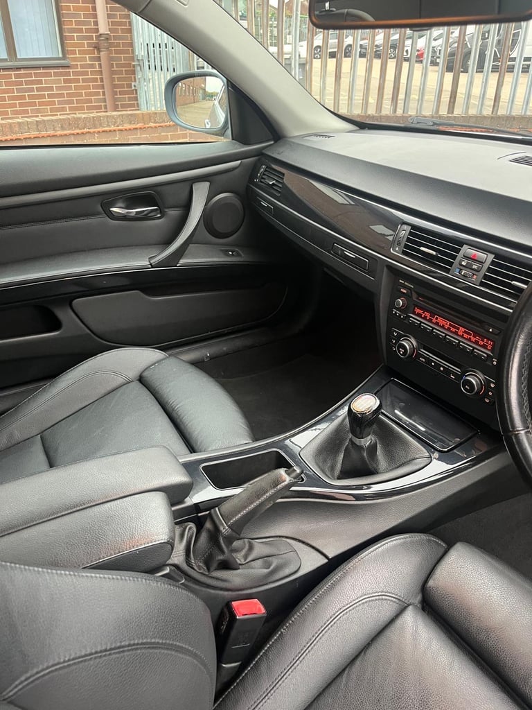 BMW, 3 SERIES, Coupe, 2011, Manual, 2979 (cc), 2 doors