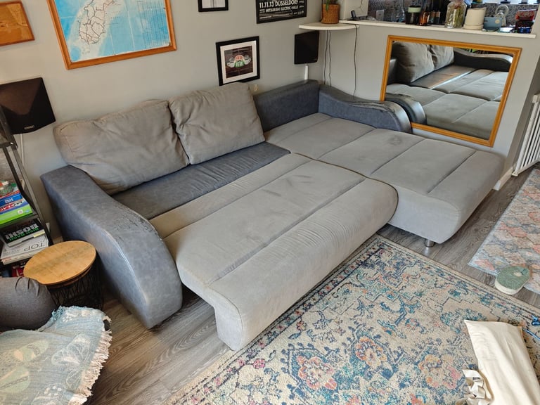 Large 3 Seater Reversible L Shaped Sofa Bed with Storage