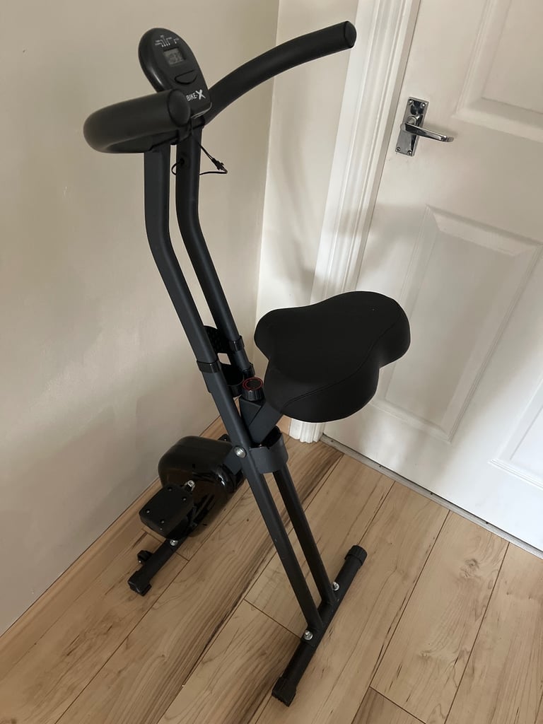 Foldable exercise bike