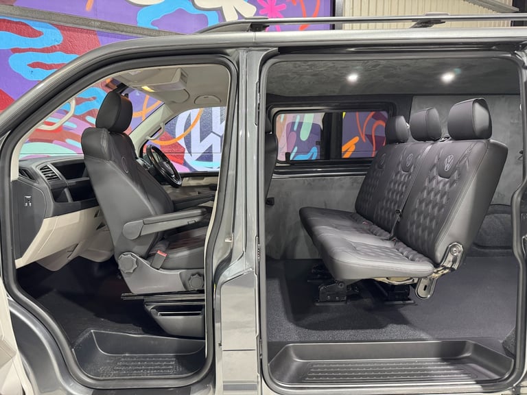 2017 Volkswagen Transporter 2.0 TDI BMT 204 Highline Van DSG 5 Seater Crew Van Diesel Automatic