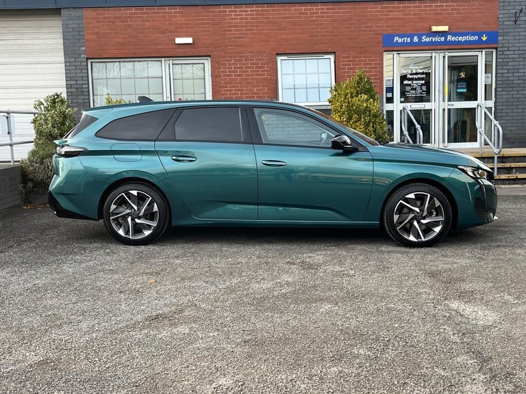 2024 Peugeot 308 SW 1.2 PureTech Allure Estate 5dr Petrol EAT Euro 6 (s/s) (130 ps) ESTATE Petrol...