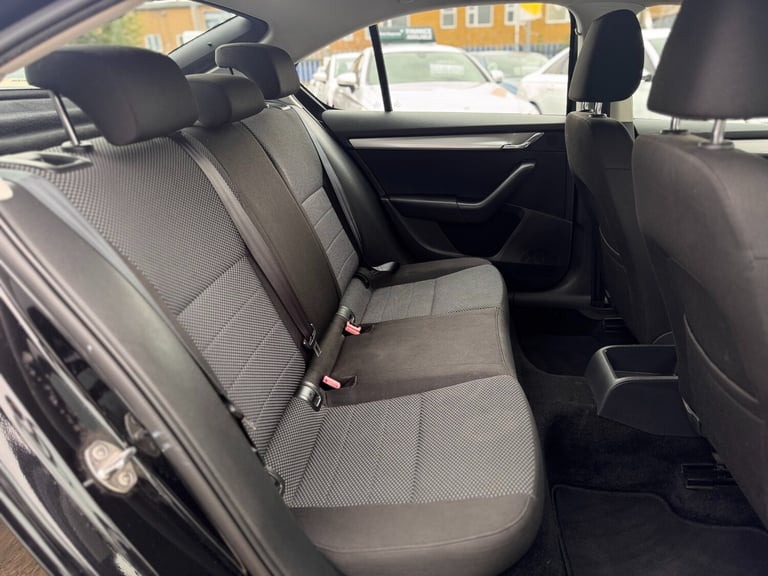 2014 Skoda Octavia 1.4 TSI SE 5dr HATCHBACK Petrol Manual