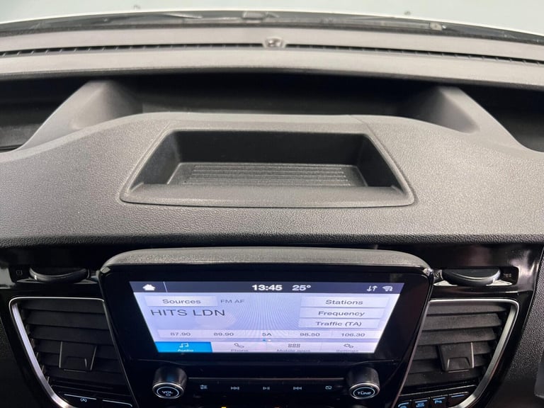 2022 Ford Transit Custom 2.0 300 EcoBlue Limited L2 H1 Euro 6 (s/s) 5dr Panel Van Diesel Manual