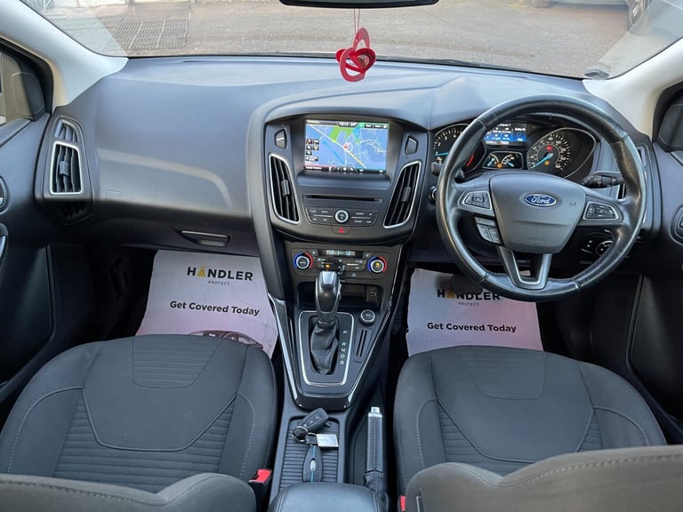 2015 Ford Focus TITANIUM 5-Door Petrol