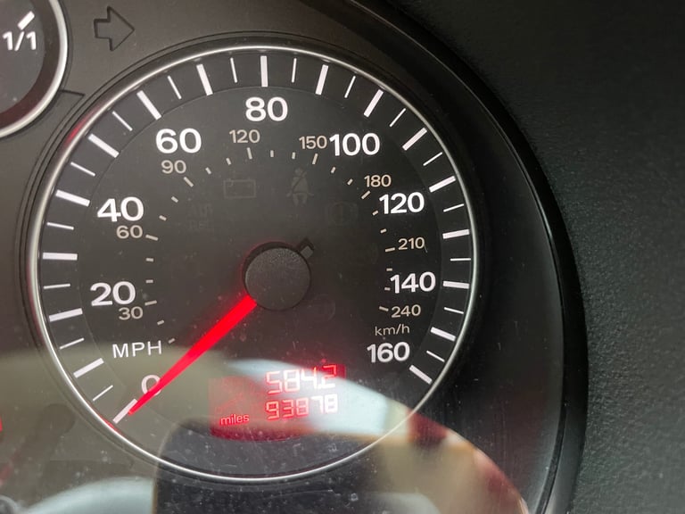 AUDI A3 2.0 TDI SE AUTOMATIC 05 REG BLACK 3 DOOR MOT AUGUST 2026 SERVICE HISTORY 48+MPG