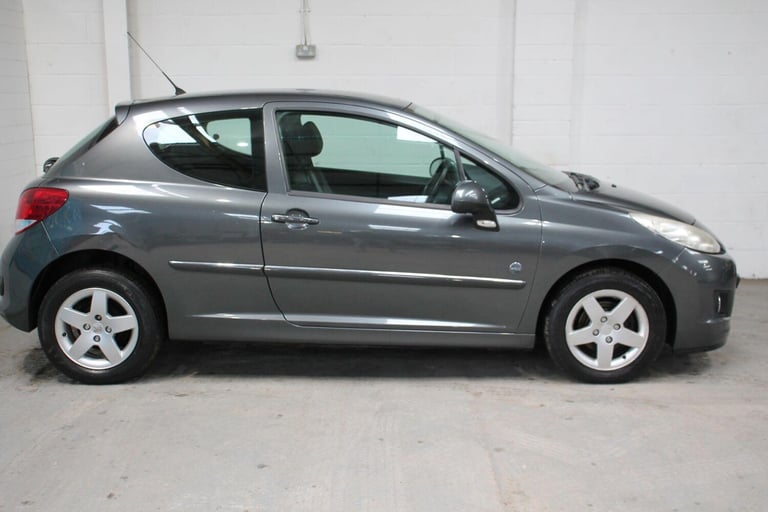 2011 Peugeot 207 1.4 Envy Euro 5 3dr HATCHBACK Petrol Manual