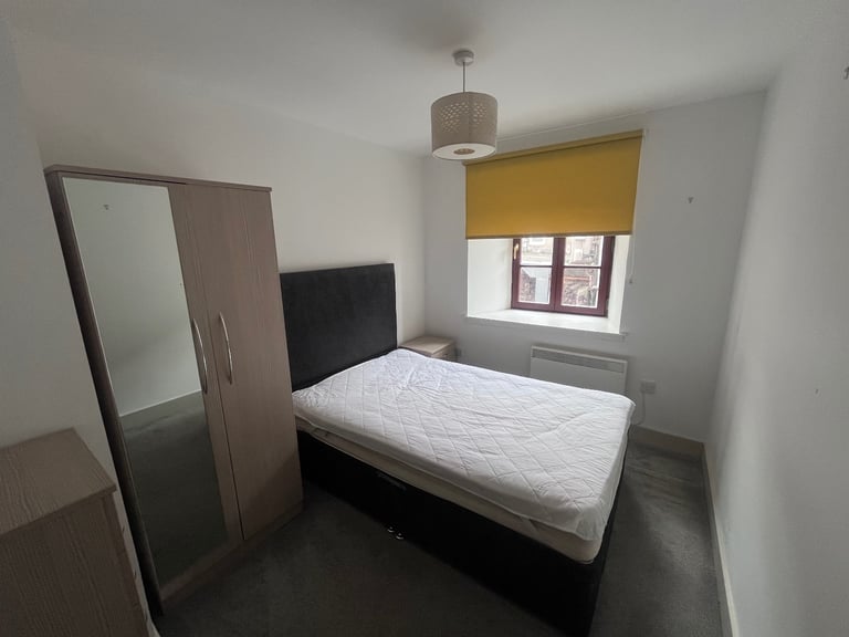 Room available in Leith 