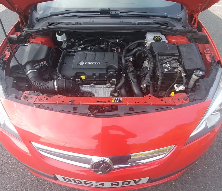 VAUXHALL ASTRA 1.4 PETROL FULL-SERVICE HISTORY & 11 MONTHS MOT 