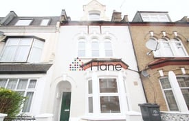 Hane Estate Agents Offer a First Floor 1 Bedroom Flat with Large Open Plan Loung/Kitchen