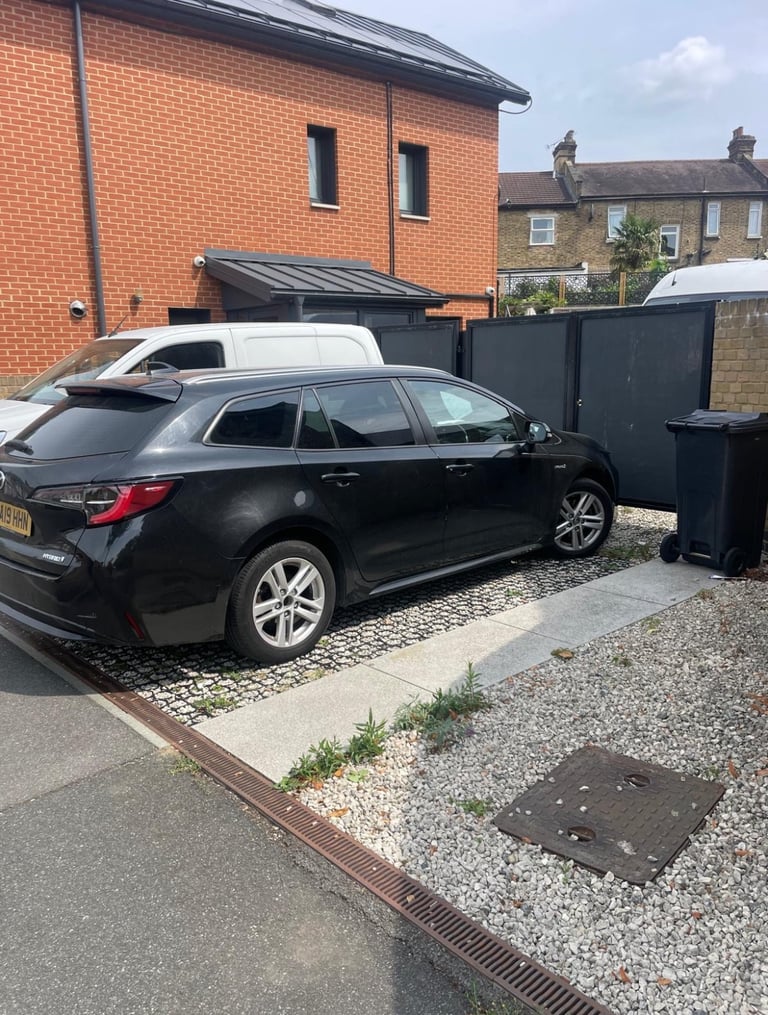 2019 Toyota Corolla 1.8 VVT-i Hybrid Icon 5dr CVT ESTATE Petrol/Electric Hybrid Automatic