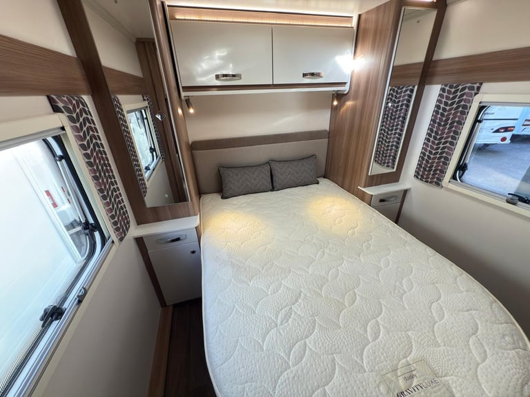 2018 Swift Freestyle EB, 4 berth with rear island bed, centre washroom, 