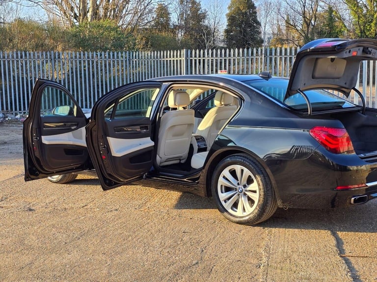 2013 BMW 7 Series 4.4 750Li V8 SE Auto Euro 5 (s/s) 4dr Saloon Petrol Automatic