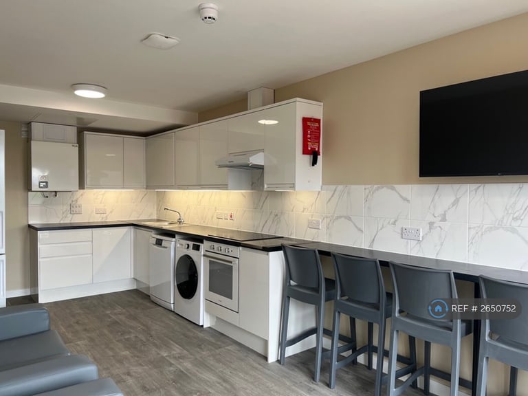 1 bedroom in Hepburn Court, Bristol, BS2 (#2650752)