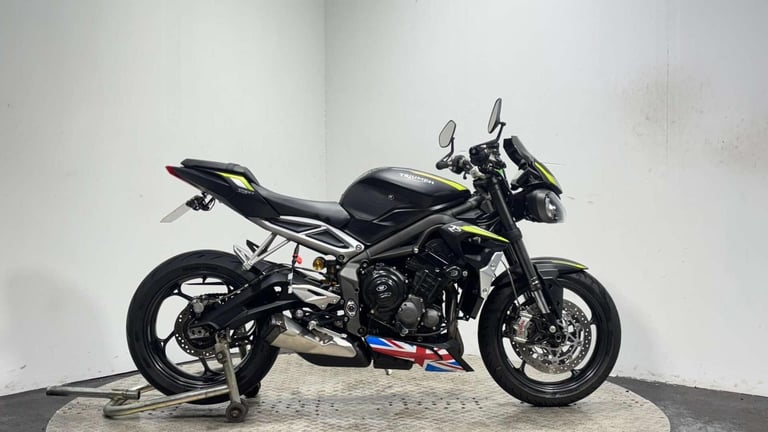 image for Triumph Street Triple RS 2020 4K MOT SERVICED TOP SPEC SPORTS BIKE TRIPLE 765CC