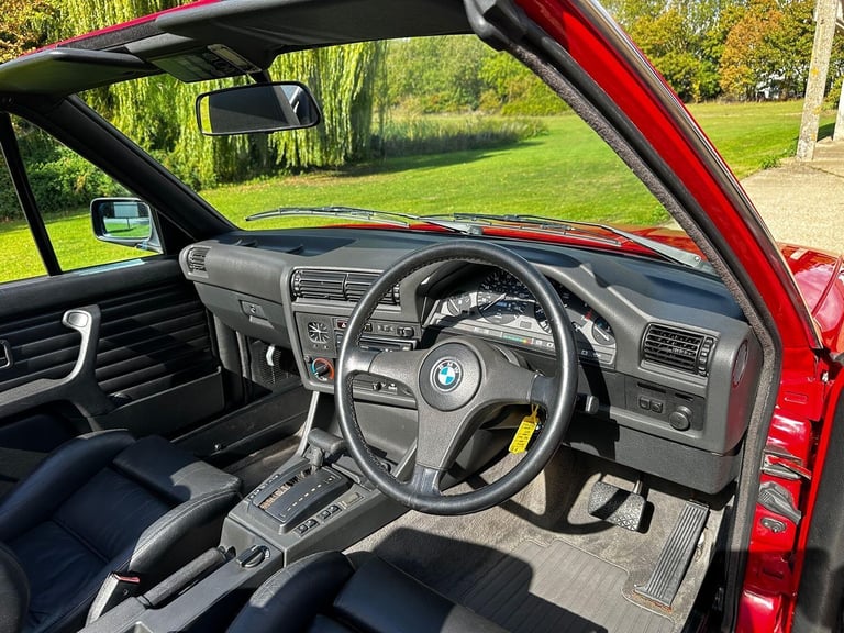 1988 (E) BMW 325i E30 Auto Convertible
