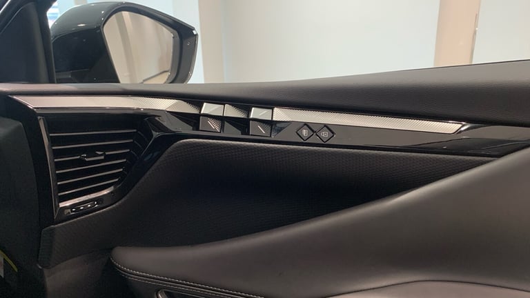 2023 DS Automobiles DS 4 1.6 E-TENSE 12.4kWh Trocadero EAT8 Euro 6 (s/s) 5dr Hatchback Hybrid Aut...