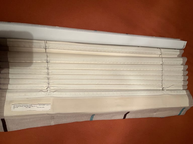 Roman blinds two sizes in blinds 