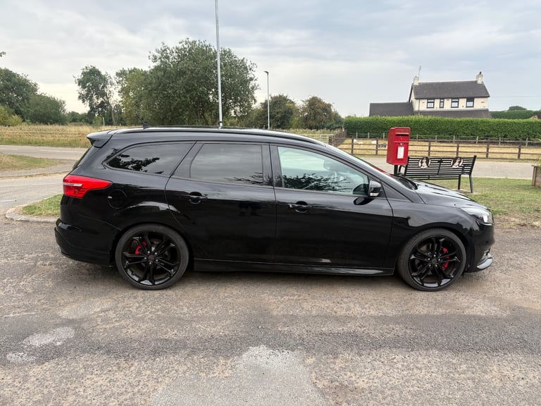 2016 Ford Focus 2.0 TDCi 185 ST-2 5dr ESTATE Diesel Manual