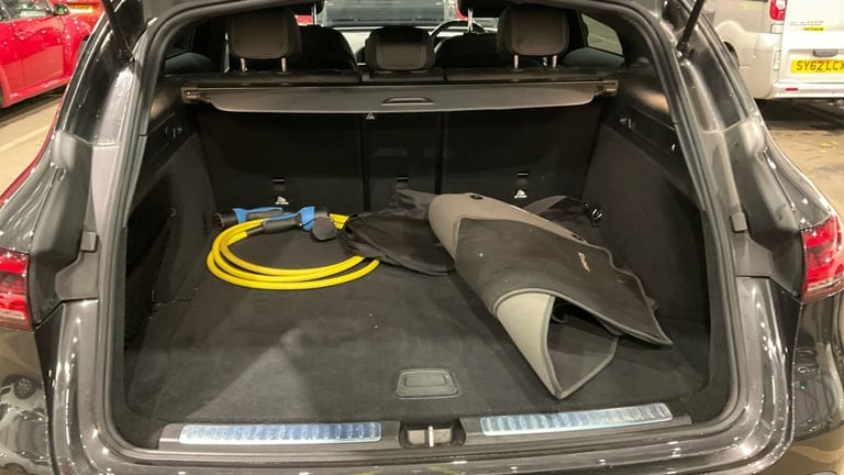 2022 72 MERCEDES-BENZ EQC EQC 400 80KWH AMG LINE SUV 5DR ELECTRIC AUTO 4MATIC (4