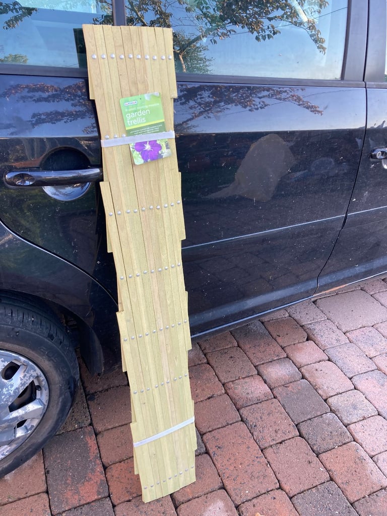 image for GARDEN TRELLIS 6FT X 3FT brand new