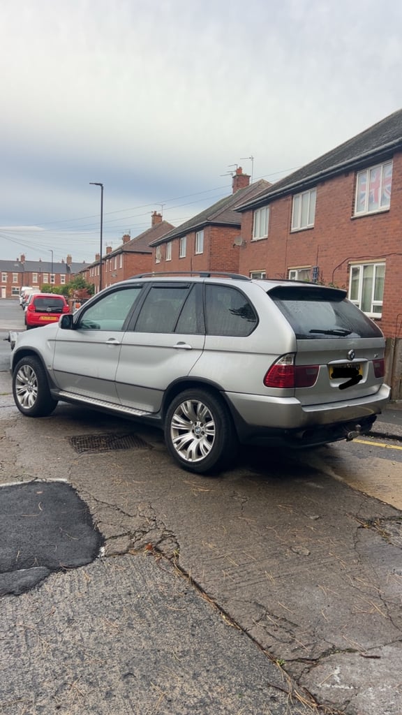 BMW e53 X5 breaking 