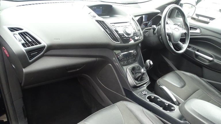FORD KUGA 2.0 TDCi Titanium Black Manual Diesel 2015