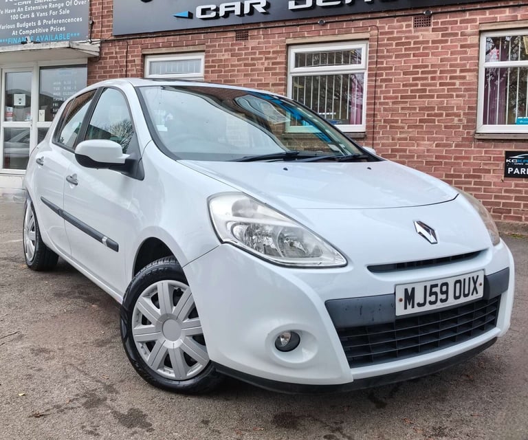 2009 Renault Clio 1.1 Clio Expression 16v 5dr Hatchback Petrol Manual