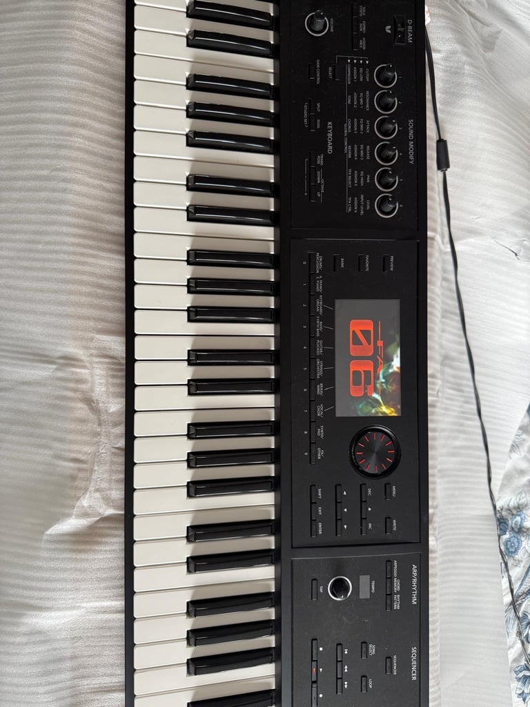 Roland FA 06