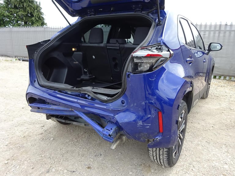2022 72 REG TOYOTA YARIS CROSS DESIGN HEV HYBRID AUTO DAMAGED SALVAGE