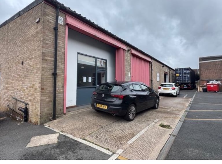 image for Unit to let 