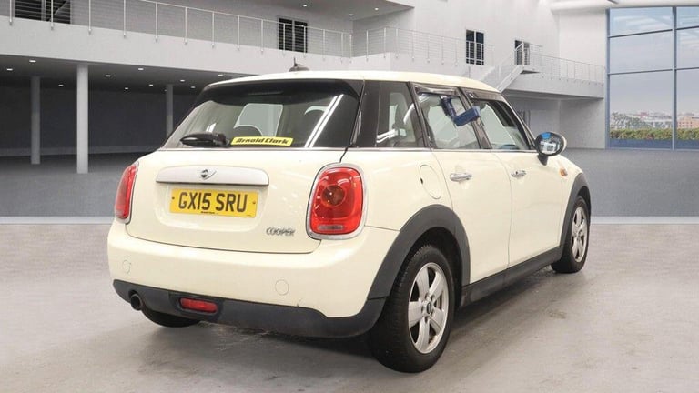 2015 MINI Hatch 1.5 Cooper Euro 6 (s/s) 5dr HATCHBACK Petrol Manual